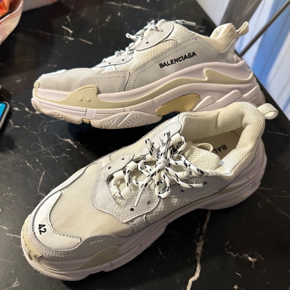 BALENCIAGA TRIPLE S SNEAKER WHITE SIZE US 8.5 - Picture 6 of 9